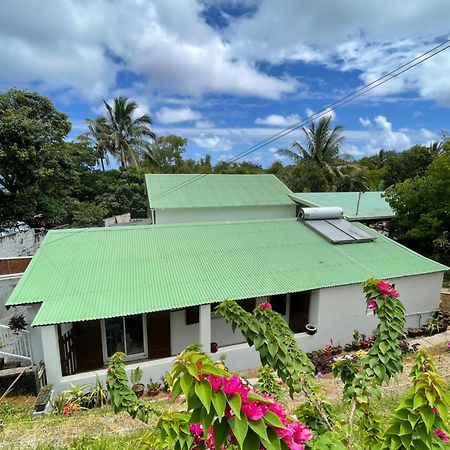 Adenora Bed & Breakfast Saint-Joseph Ngoại thất bức ảnh