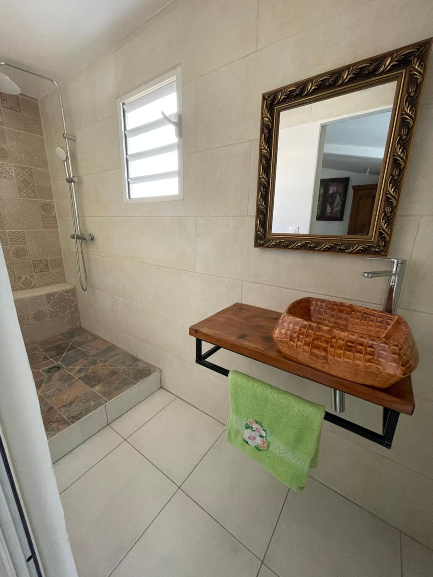 Adenora Bed & Breakfast Saint-Joseph Ngoại thất bức ảnh